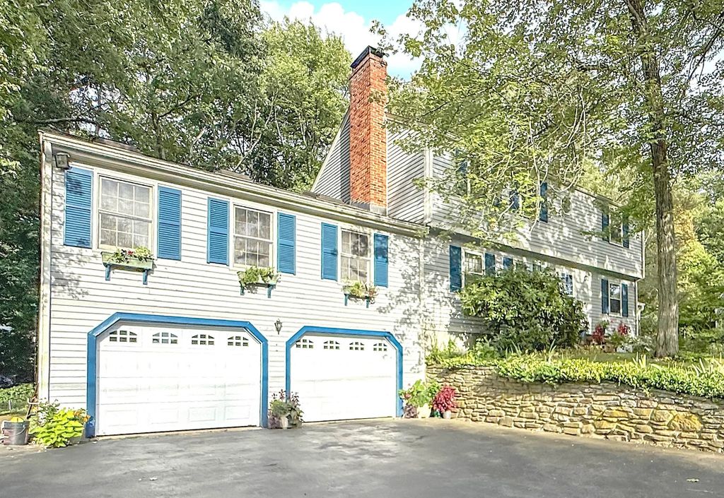 16 Wheeler Rd, Westborough
