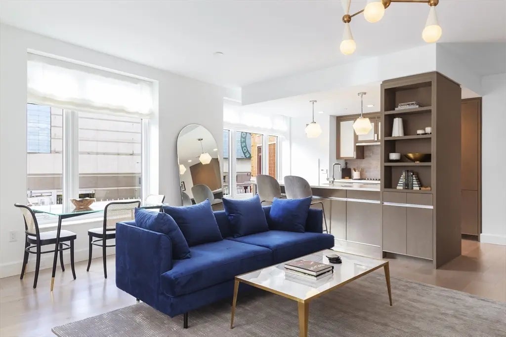 100 Lovejoy Wharf #6b, Boston