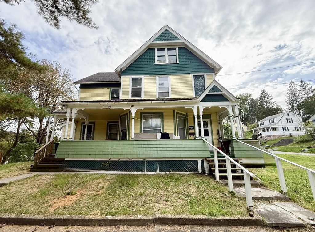 4 Kerr Ave, Adams
