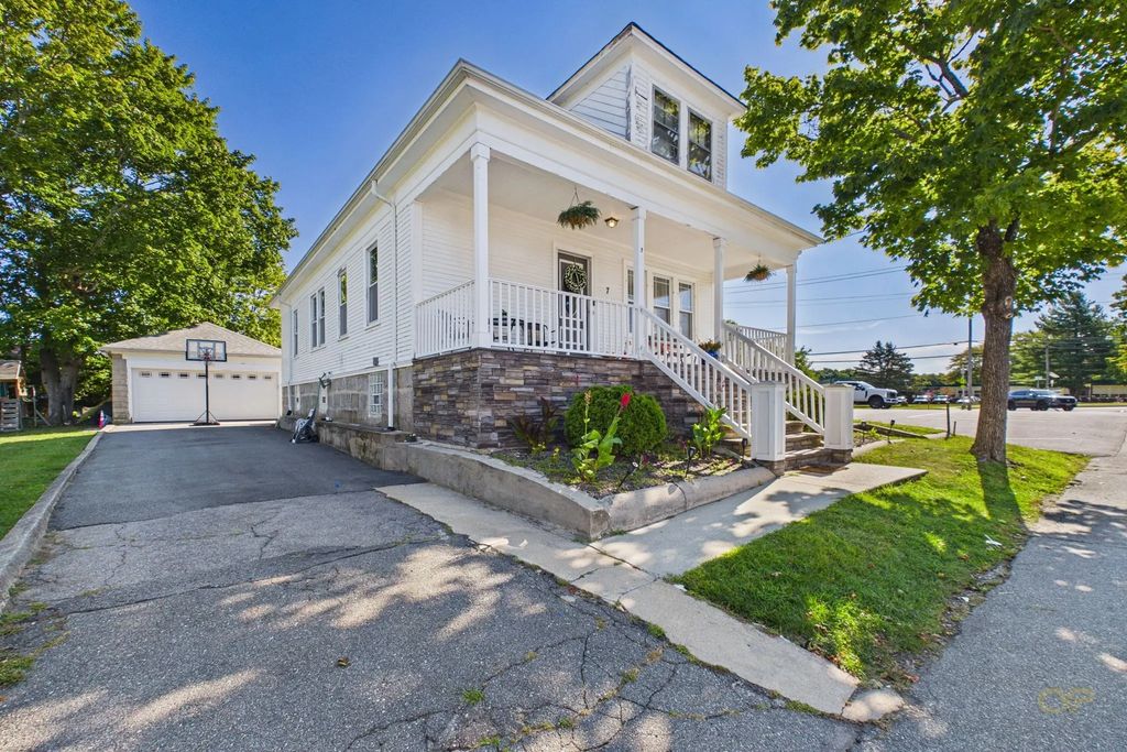 7 Coolidge St, Dartmouth