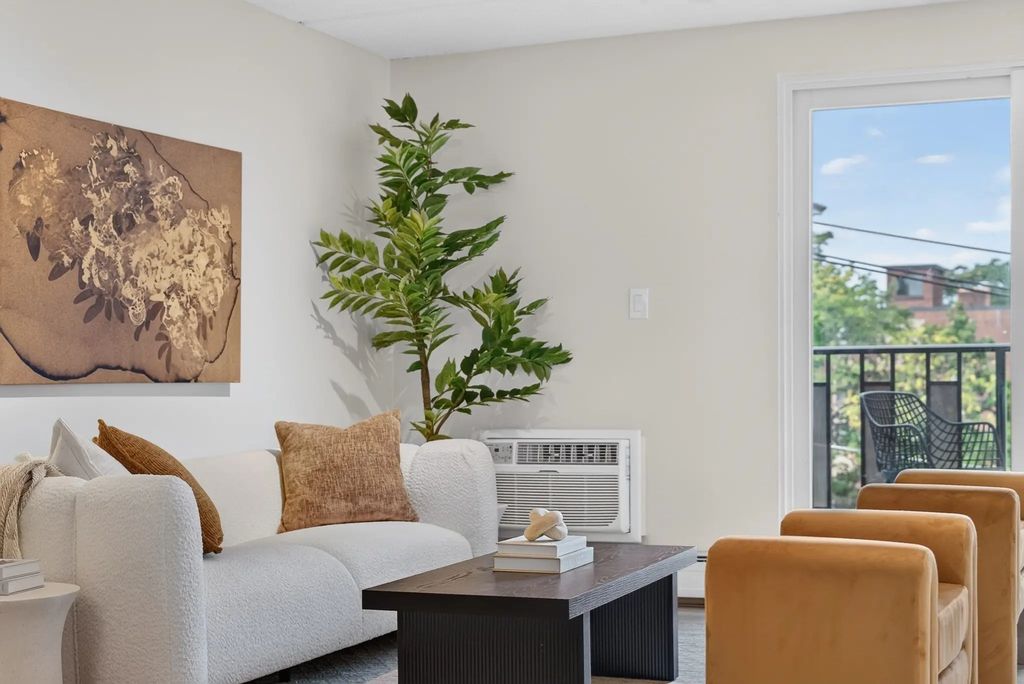 12-16 Ellery St #303, Cambridge