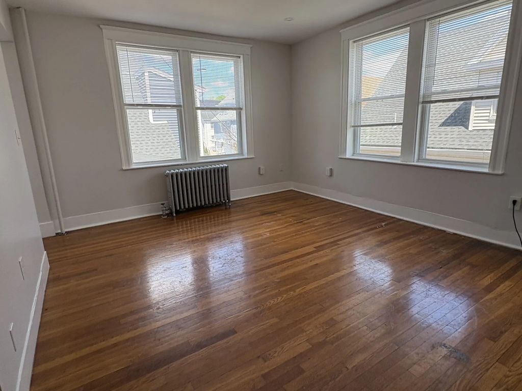 166 Salem #5, Malden