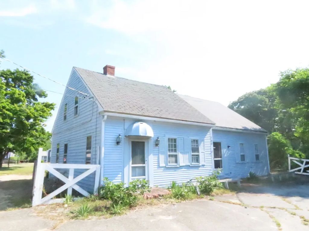 268 Main Street, Dennis