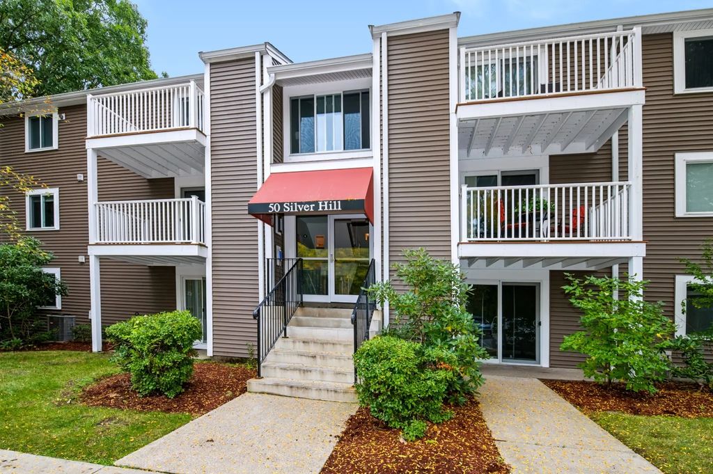 50 Silver Hill Ln #5, Natick