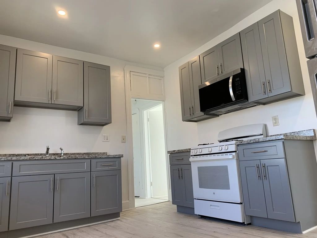 163 Washington St #1, Boston