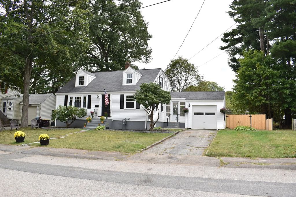 65 Thomas Rd, Weymouth