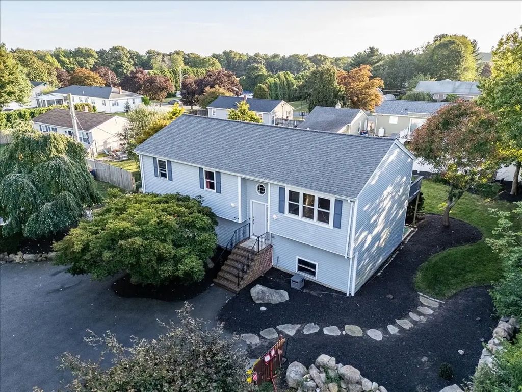 49 Shirley St, New Bedford