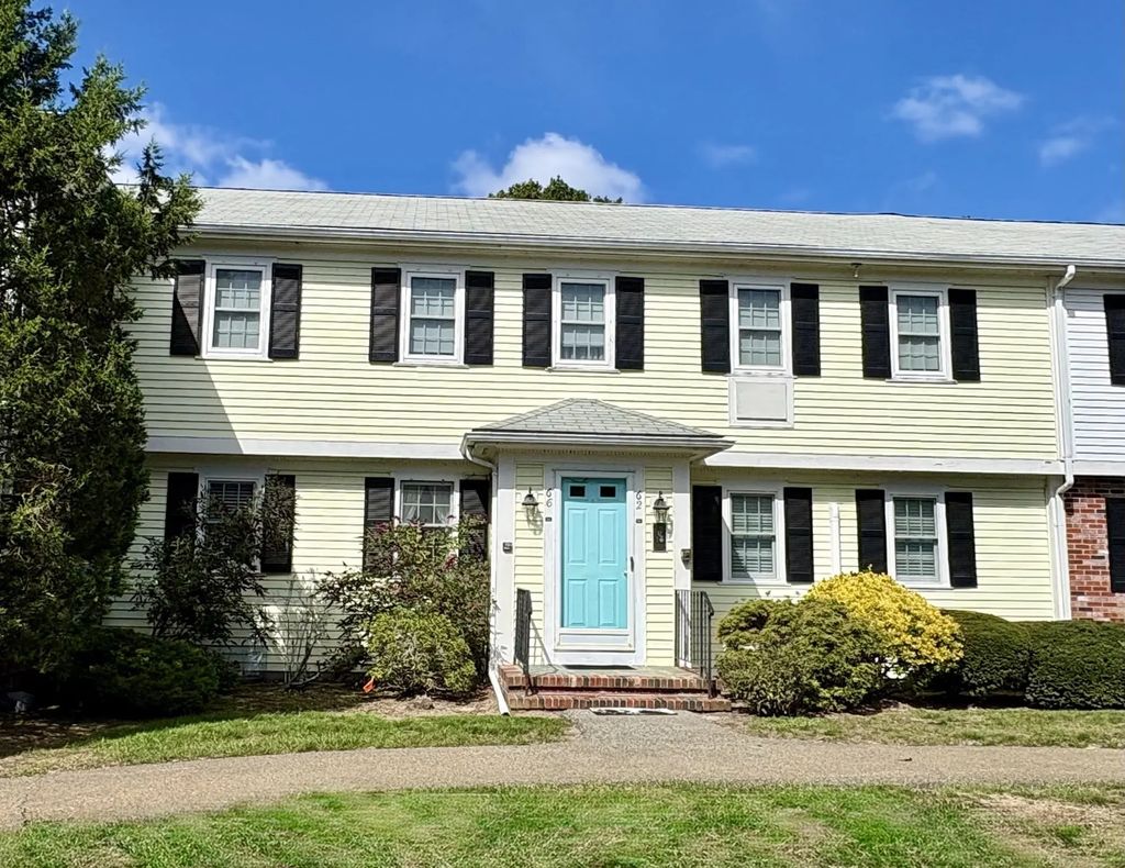 222 Buck Island Rd #6-2, Yarmouth