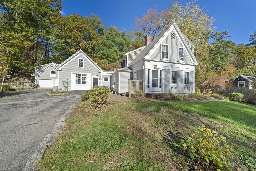 26 Church St, Norwell