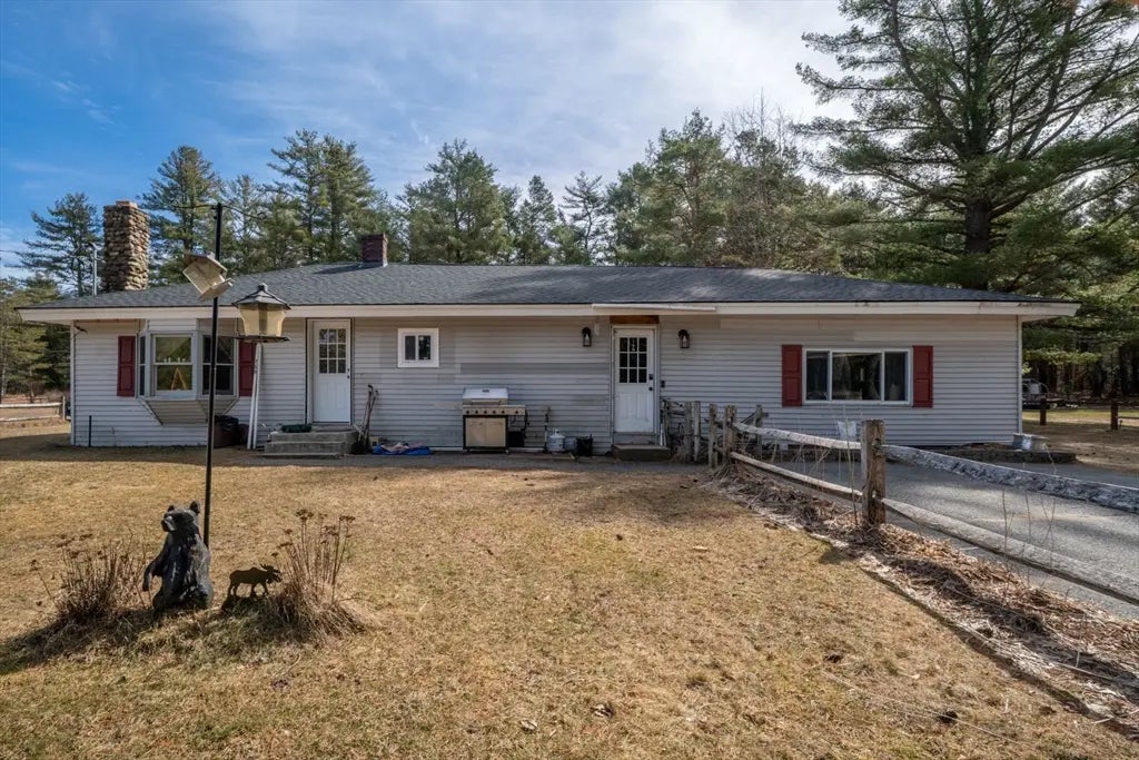 759 Brown Street, Winchendon