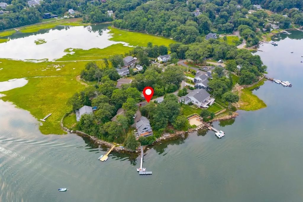 16 Stanwood Pt, Gloucester