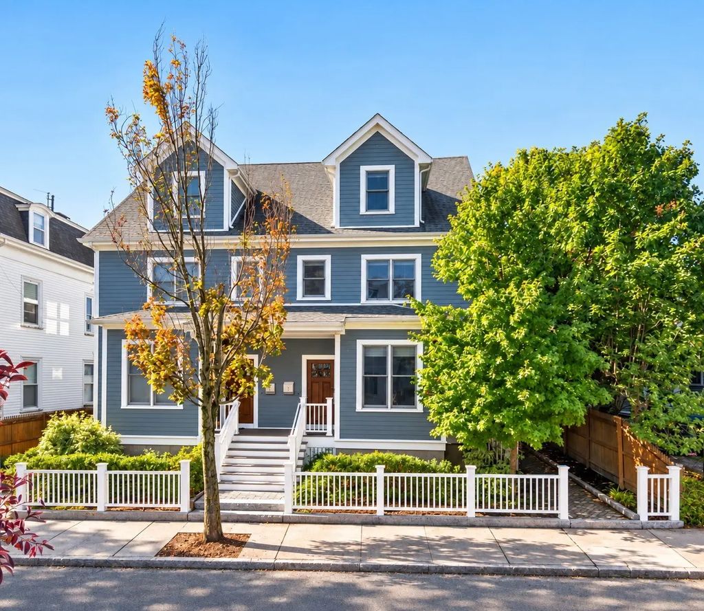 14 Pearl Street #b, Somerville
