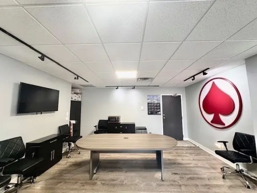 369 Broadway #205, Everett