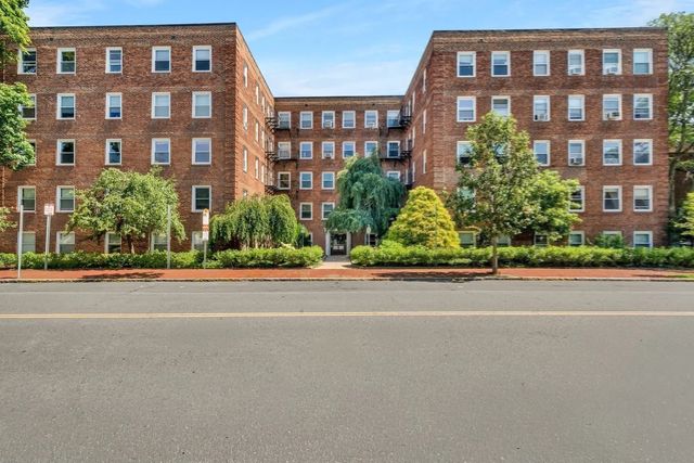 395 Broadway #l3a, Cambridge