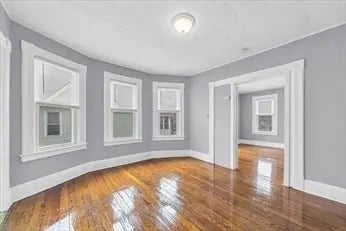 71 Knox St #2, Springfield