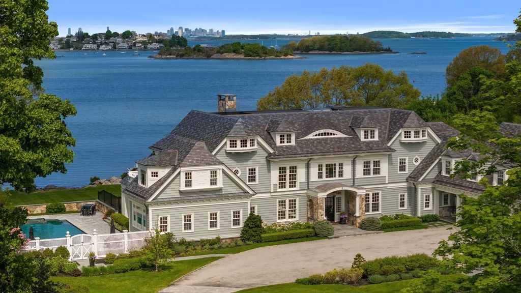 5 Bare Cove Ln, Hingham