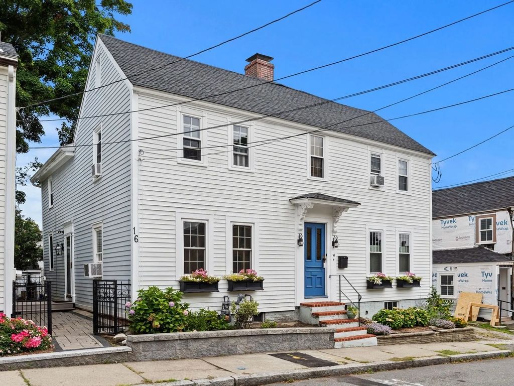 16 Warren St #16, Newburyport