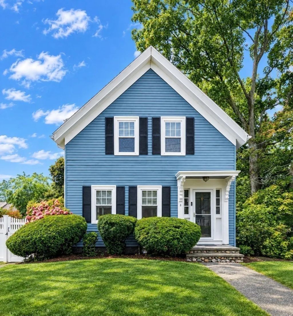 8 Washington Street, Stoneham