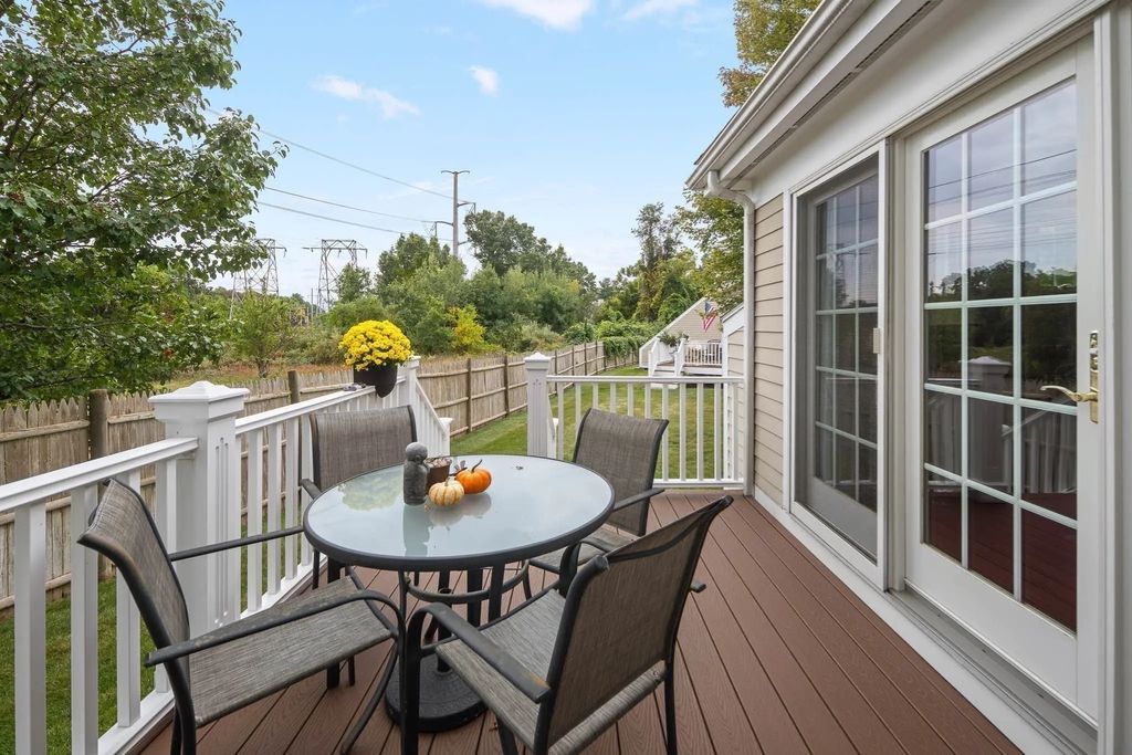 410 Salem St #1501, Wakefield