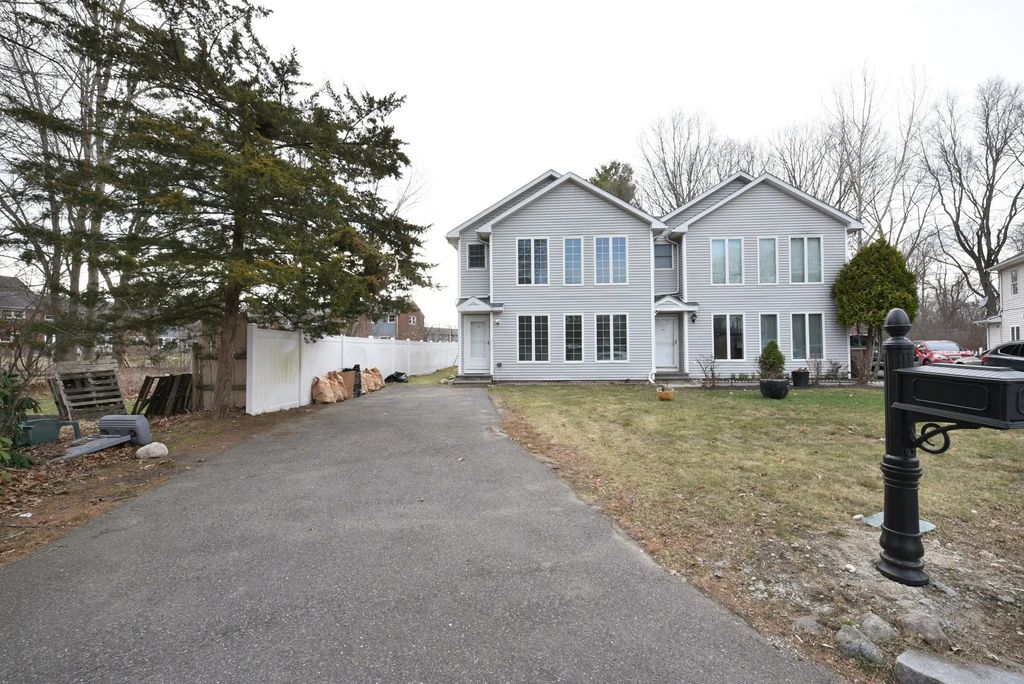 19 Stillman Circle #19, Natick