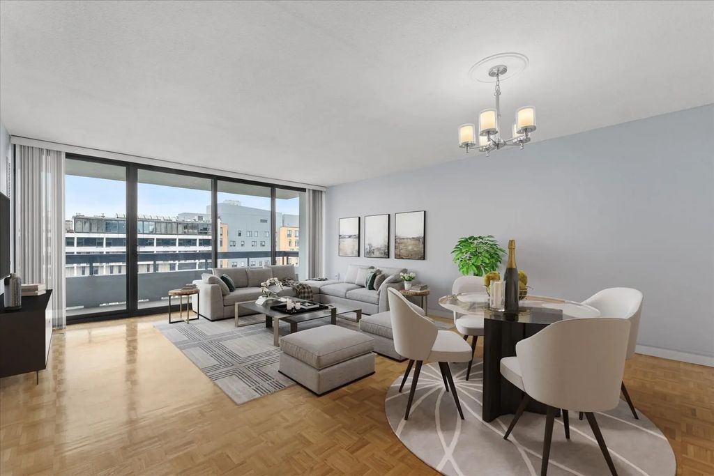 566 Commonwealth Ave #703, Boston