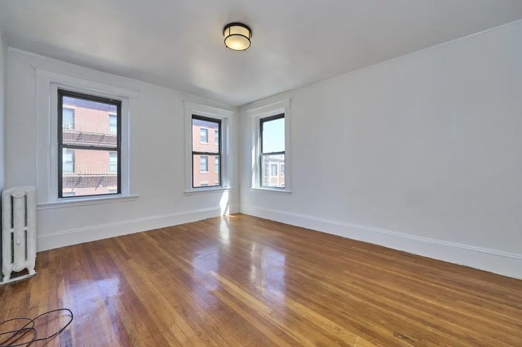 1254 Commonwealth Ave #11, Boston