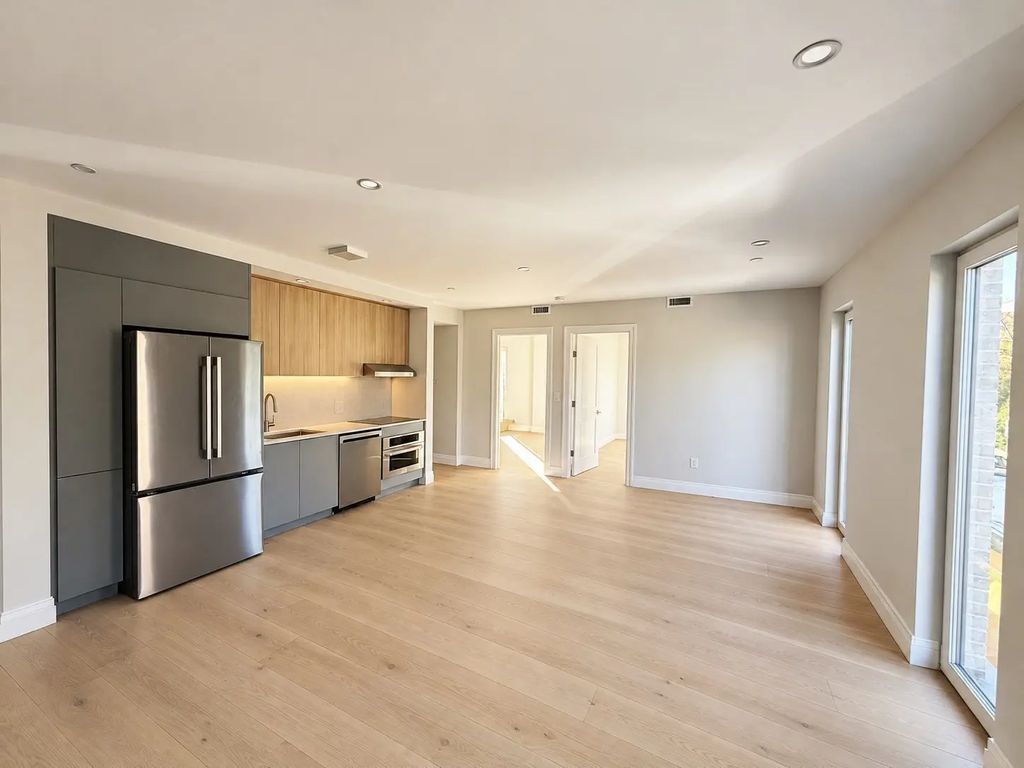 27 Kenilworth St. #4, Boston