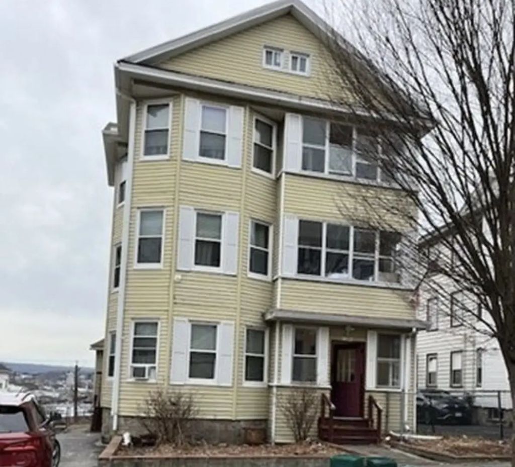104 Sterling St, Worcester
