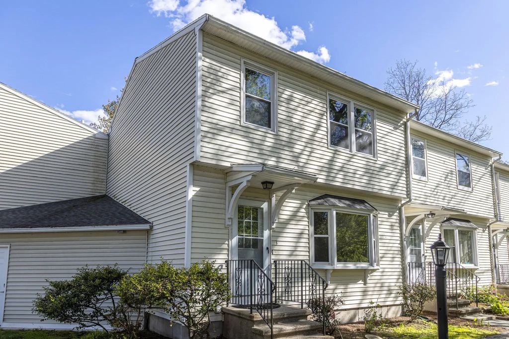 357 Boylston #3, Lowell