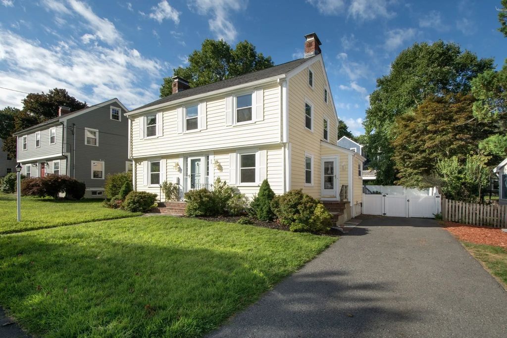 88 Elm St, Milton