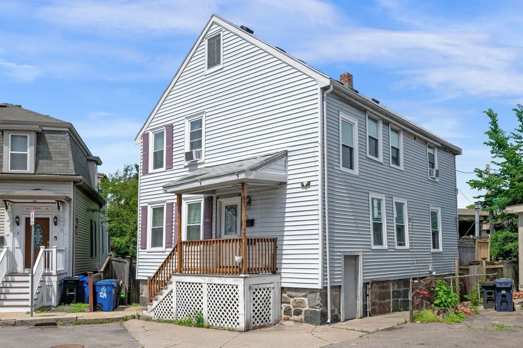 5-a Lorenzo St, Boston