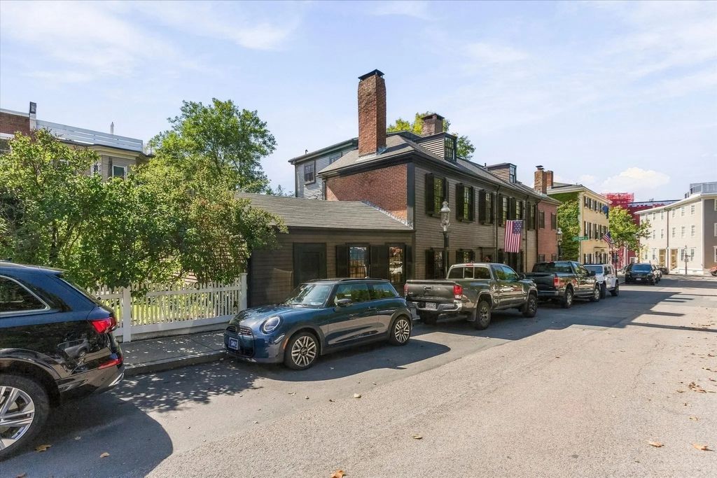 16 Common Street, Boston