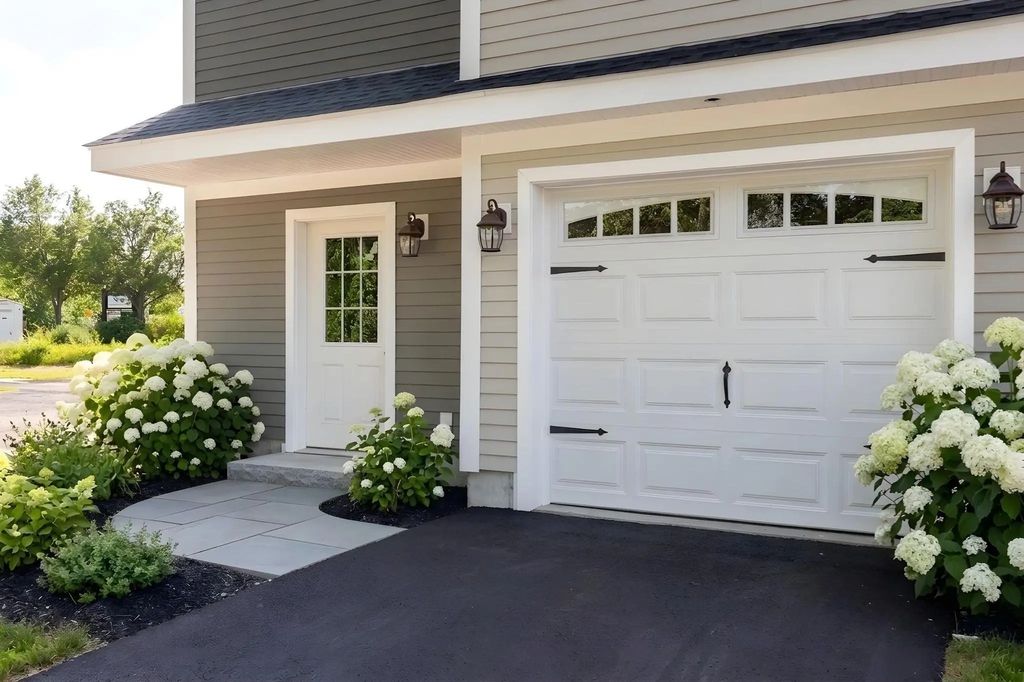 44 Dean St. #215, Taunton