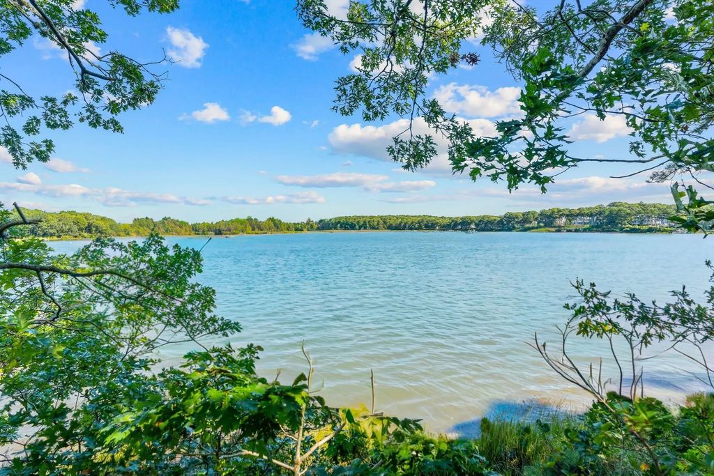 71 Tide Run, Mashpee