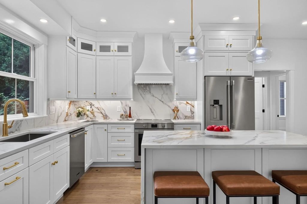31 Houghton St #a, Somerville