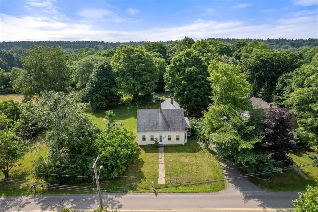 234-236-0 Pleasant Street, Millis