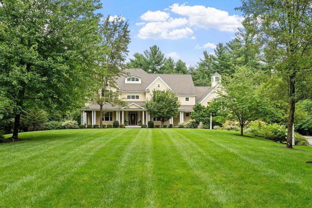 47 Hart Farm Rd, Carlisle