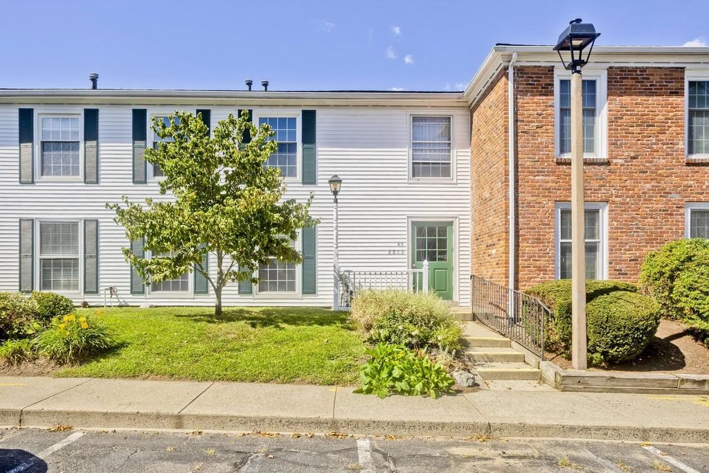 40 Yorktown Dr #d, Springfield