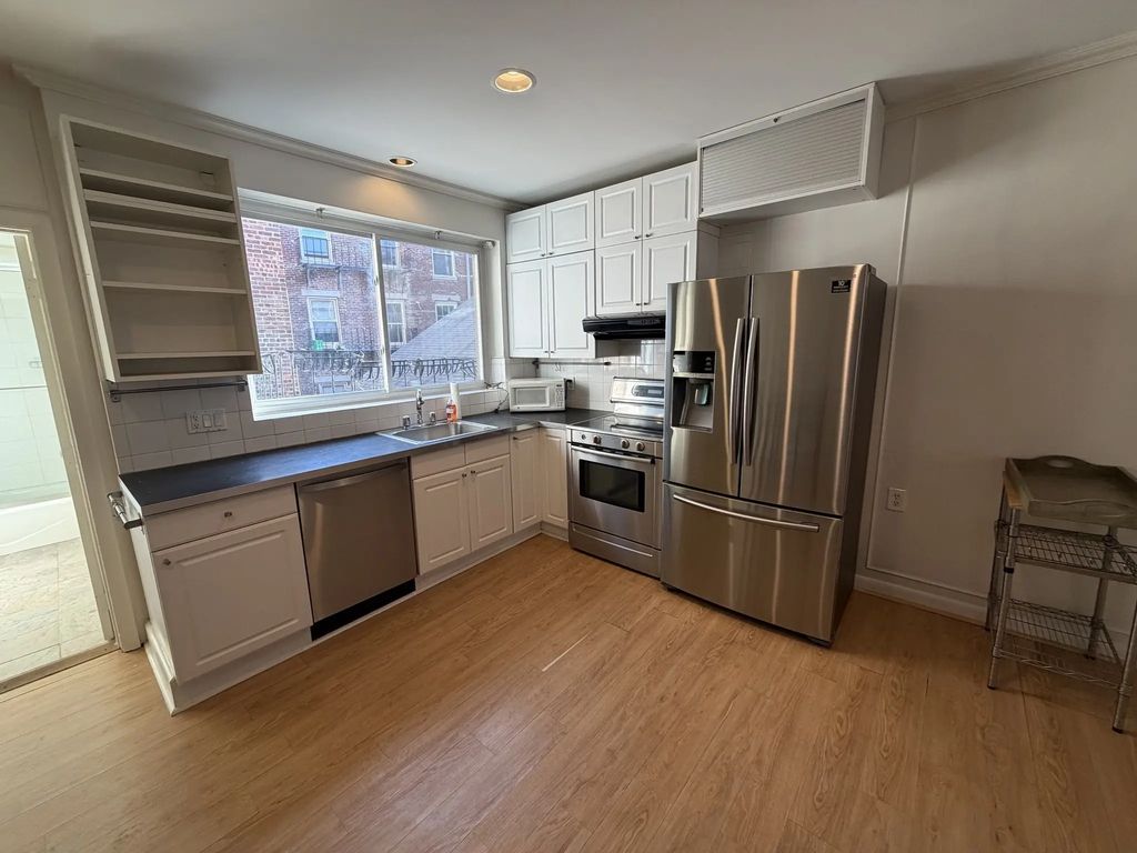 19 Salutation Street #32, Boston
