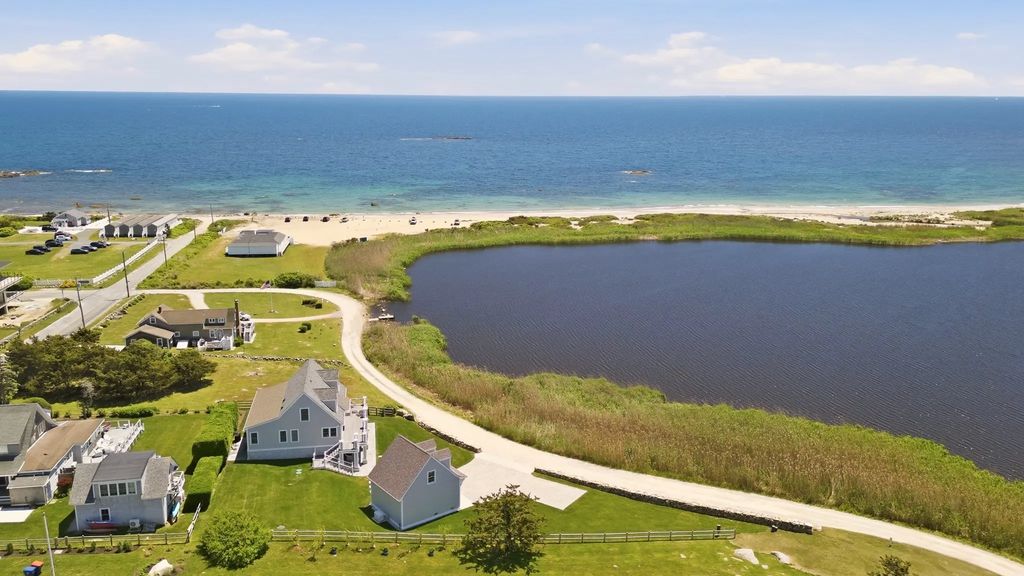 3 Richmond Pond, Westport