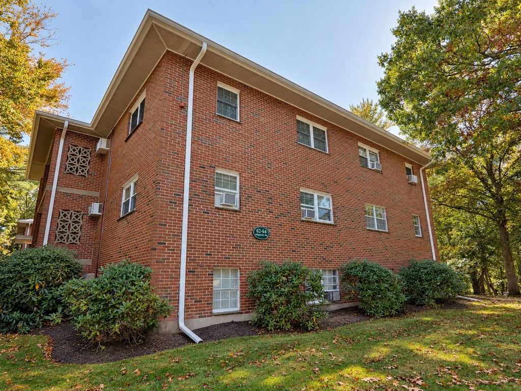 64 Jacqueline Rd #12, Waltham