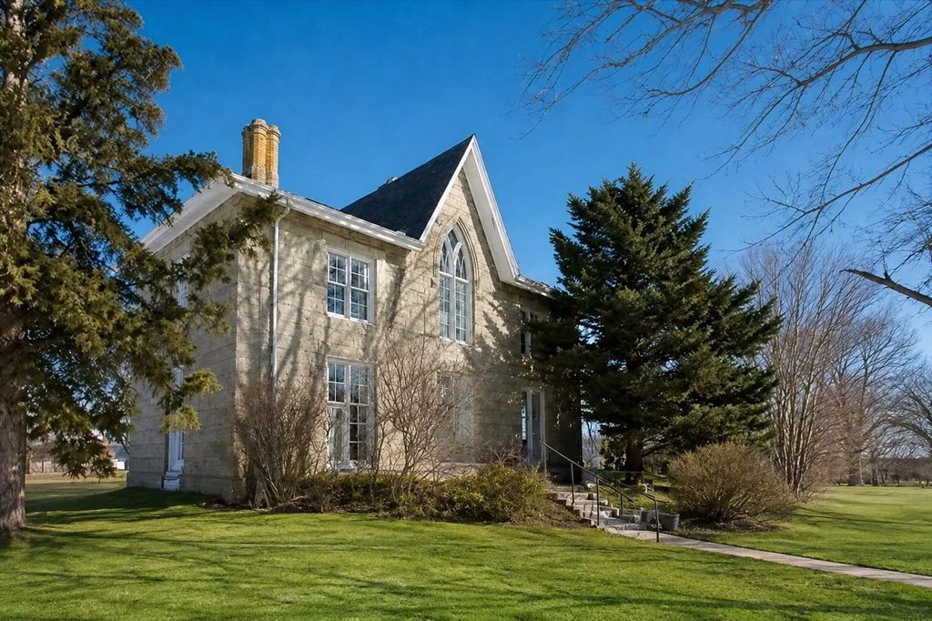 181 Washington Street, Fairhaven