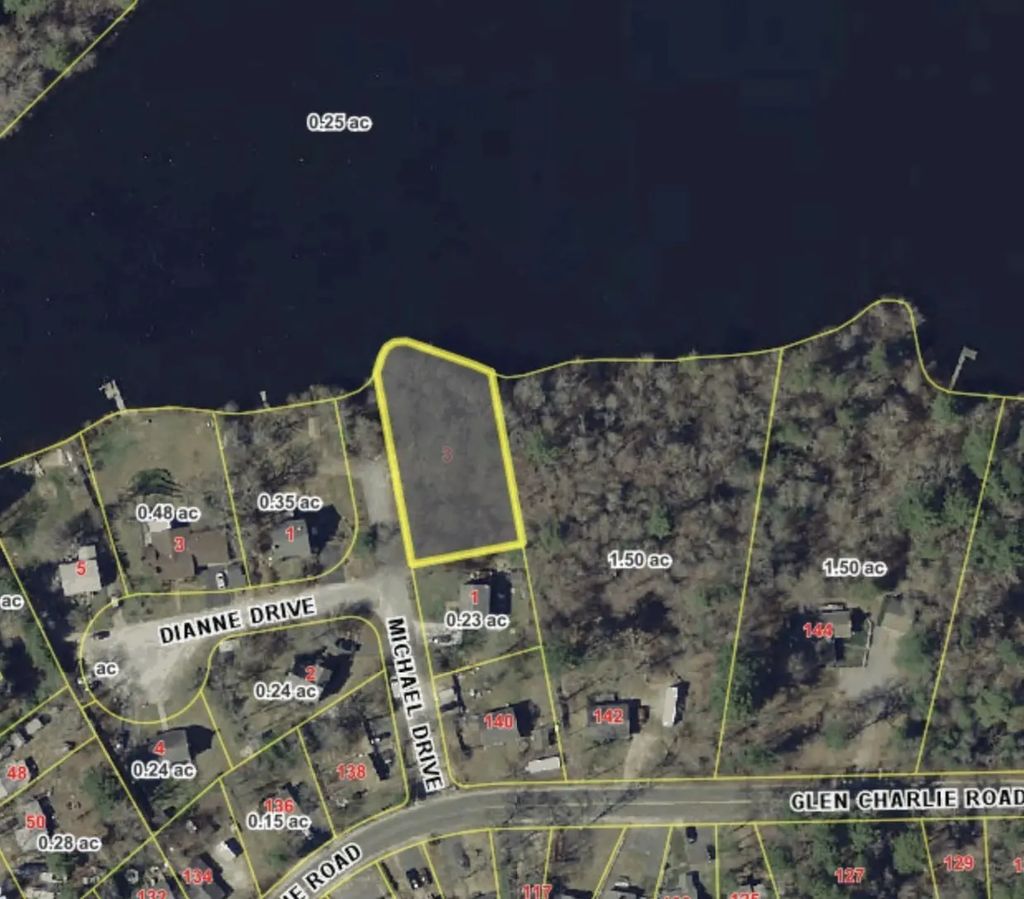 3 Michael Dr, Wareham