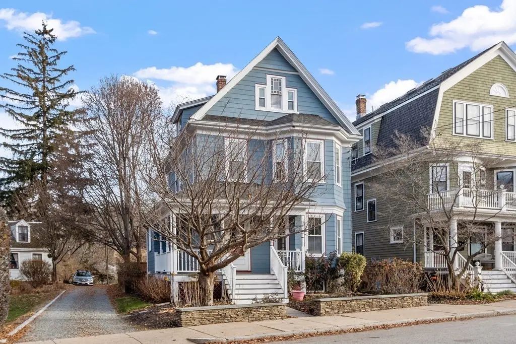 270 Poplar Street, Boston