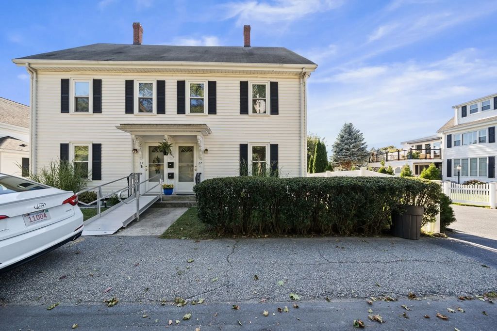 27 Highland St #27, Woburn