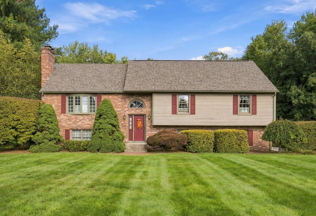 423 Buxton Street, North Smithfield