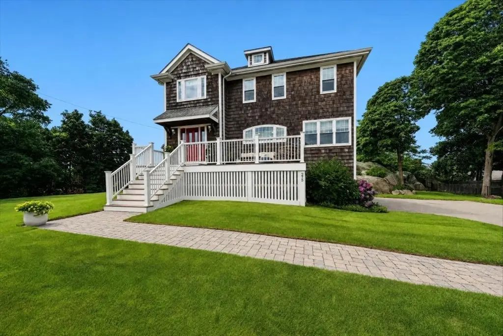 275 Common St, Quincy