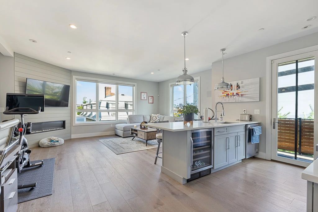 7 Baker Ct #1, Boston