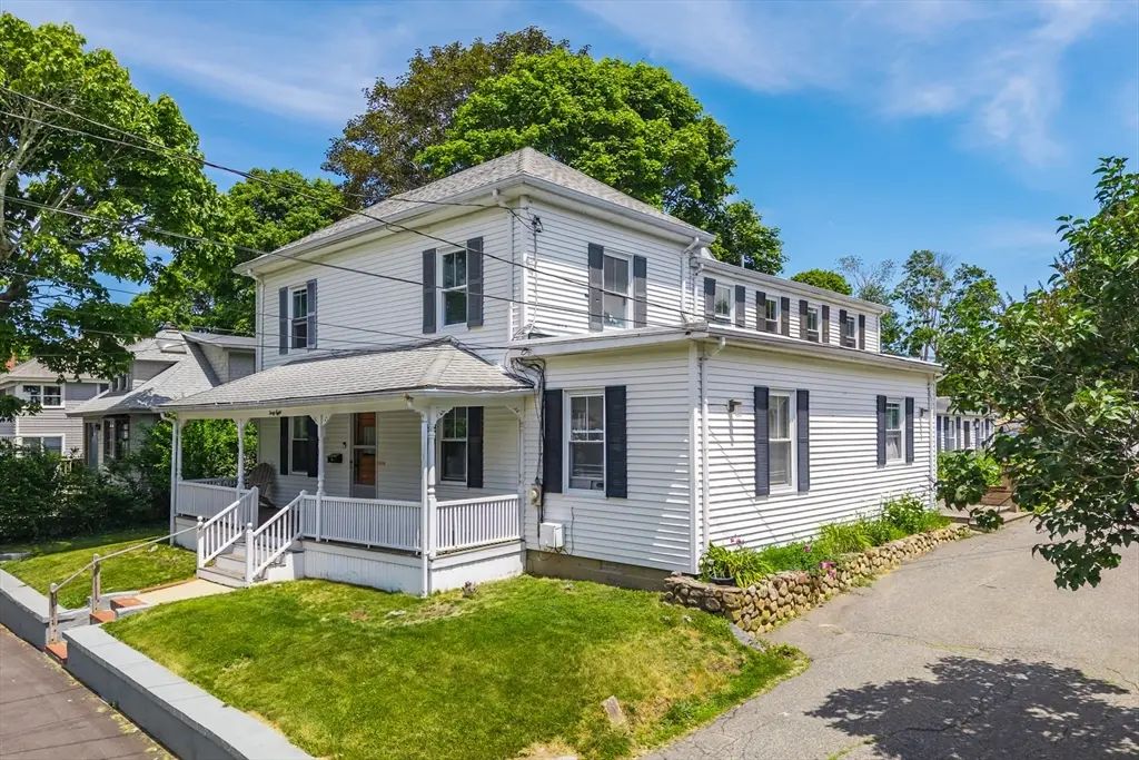 48 Walker St, Falmouth