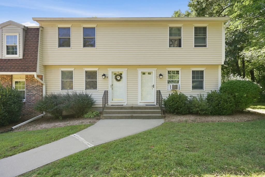 266 Grove St #2, Northampton